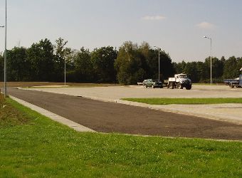 Ziele� przy miejcach parkingowych�